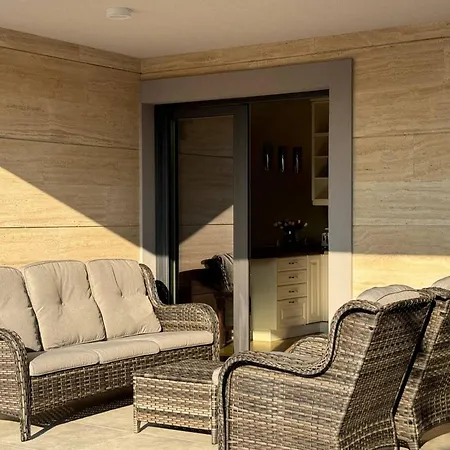 Gem Set Villa
